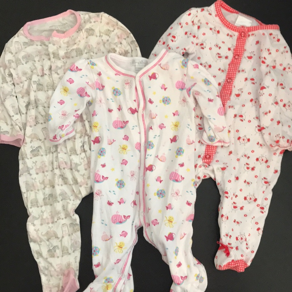 5 Assorted Light Weight Footie Sleepers (3-6mo)